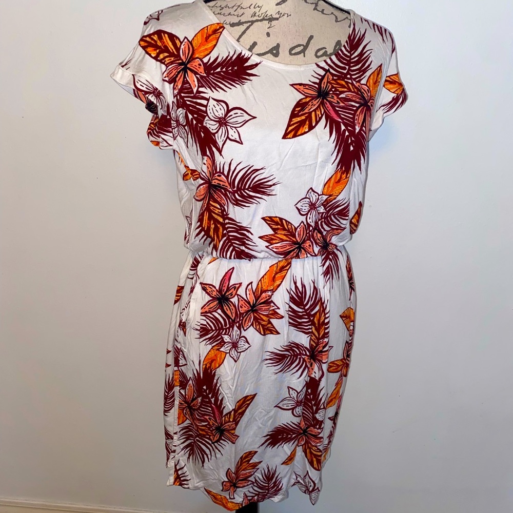 🌺♦️NWT Apt.9 Floral Dress 🌺
